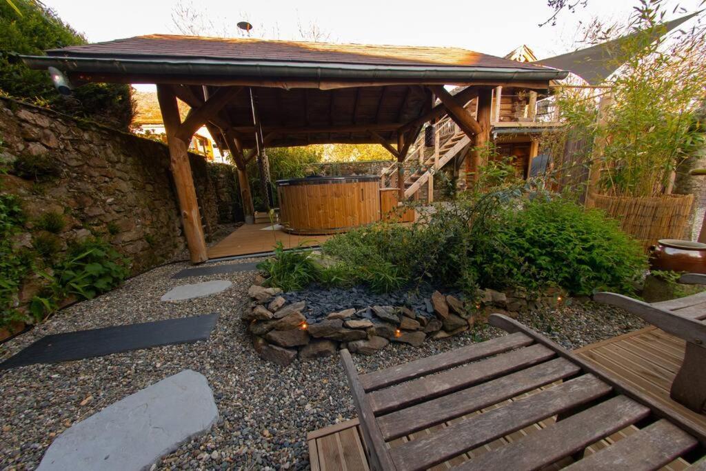 La Cabane Des Colibris Rieupeyroux  المظهر الخارجي الصورة